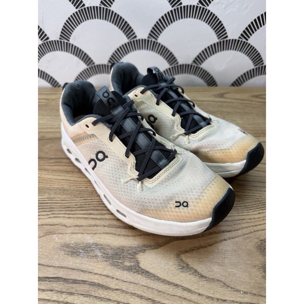 On Cloud CloudLeap Running Shoes Sneakers Kids Youth Size 5.5 Off-white Peach